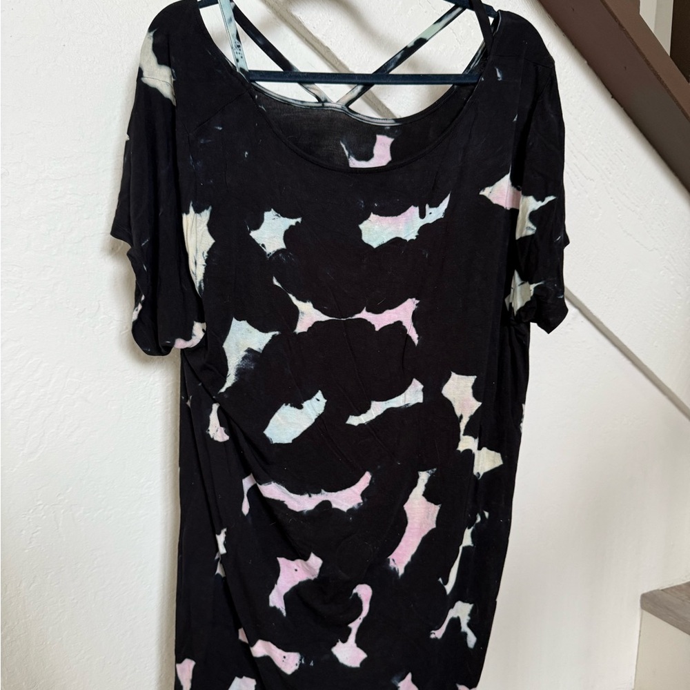 Torrid Black and White Tie-Dye Crisscross Top